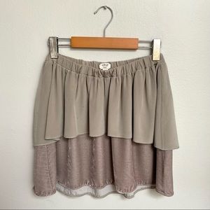 Wilfred Aritzia Rare Silk and Velvet Pleated Mini Skirt Grey Size Small